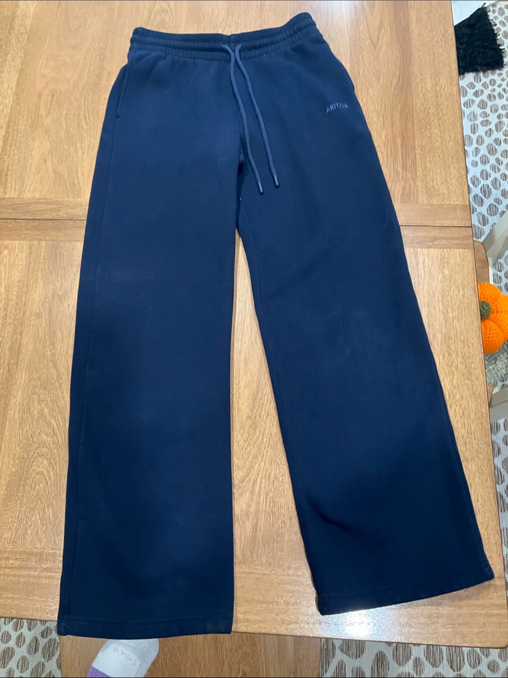 Aritzia Sweatpants XS Tall Navy